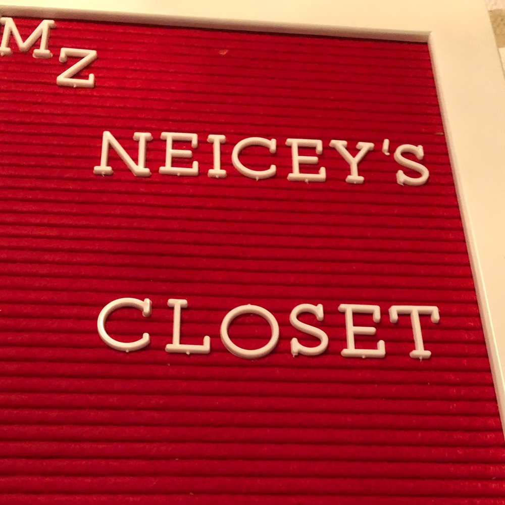 Meet your Posher, Denise